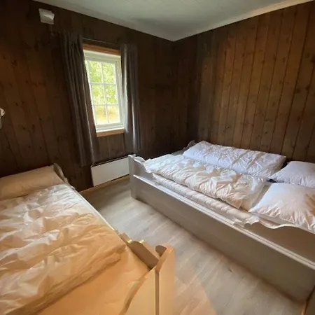 Ruud Tun Holiday home *