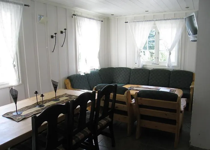 Ruud Tun Semesterbostad *