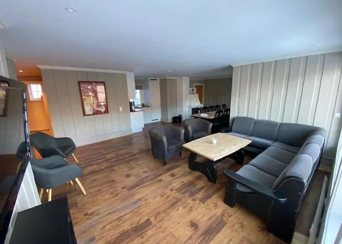 Ruud Tun Dom wakacyjny