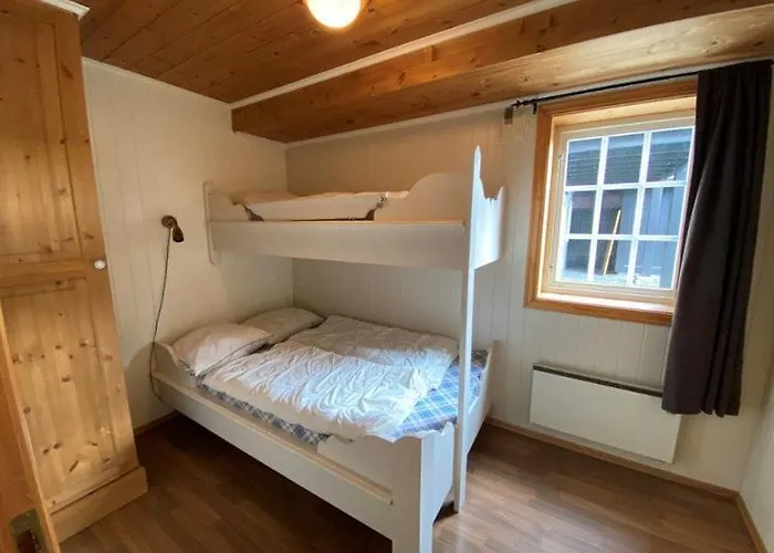 Ruud Tun Semesterbostad *